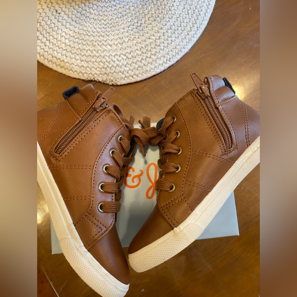 Cat n’ Jack toddler boots
